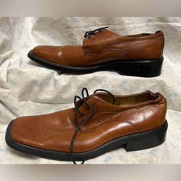 Valentino Men's Brown Leather Handmade Healed Squared Toed Tie Up Shoes - Picture 4 of 7